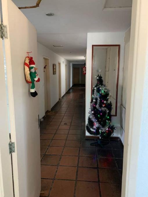 Apartamento 2 Quartos A 5 Minutos A Pe Da Praia Da Enseada グァルジャー エクステリア 写真