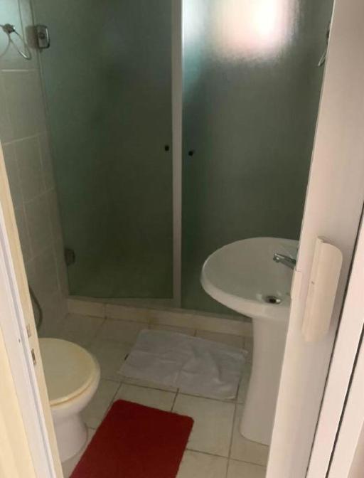 Apartamento 2 Quartos A 5 Minutos A Pe Da Praia Da Enseada グァルジャー エクステリア 写真